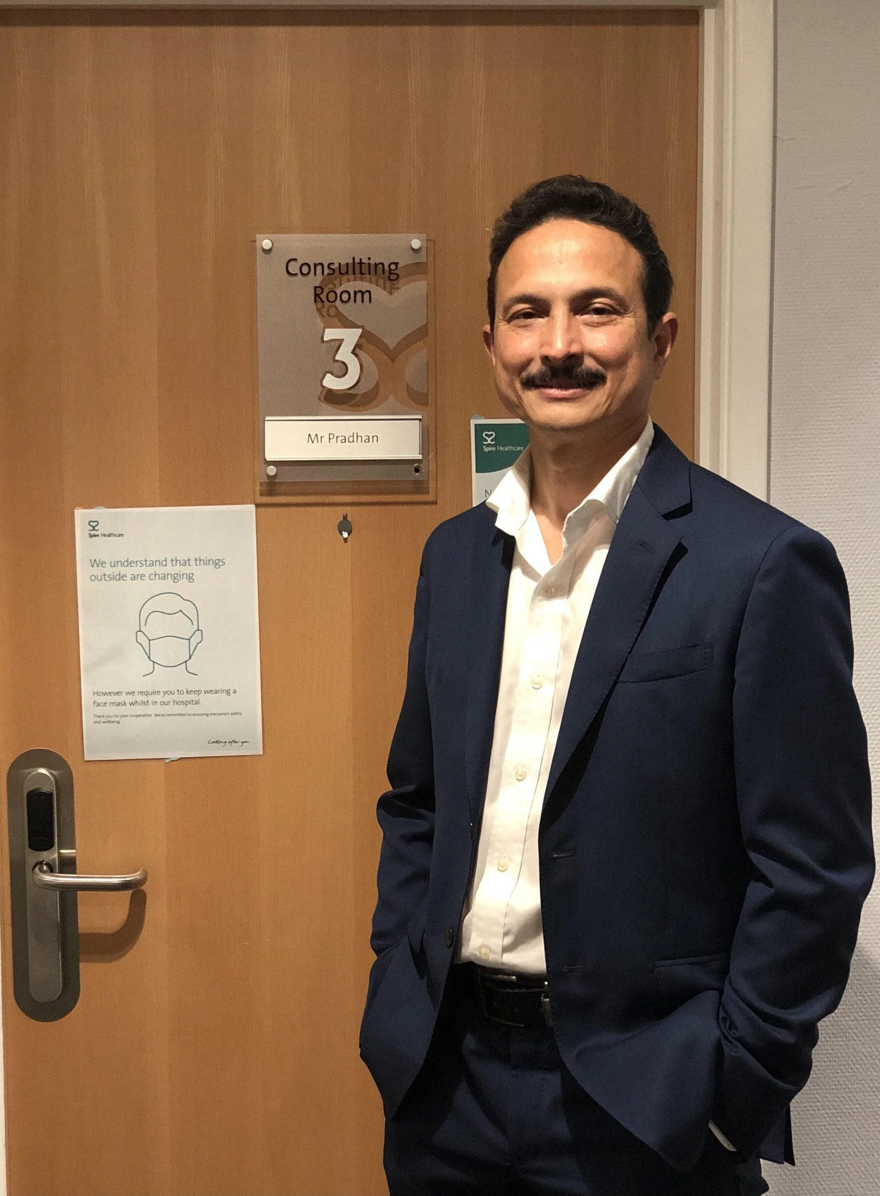 Prof. Nikhil Pradhan orthopaedic surgeon Prof. Nikhil Pradhan orthopaedic doctor