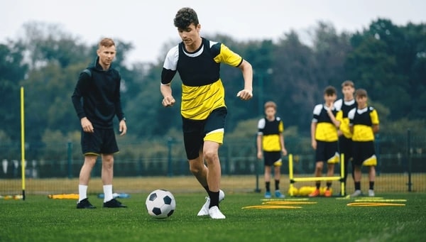 Knee Strengthening Exercises for Football Players